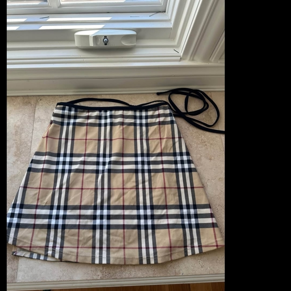 Burberry Plaid Swim Wrap - Picture 2 of 4